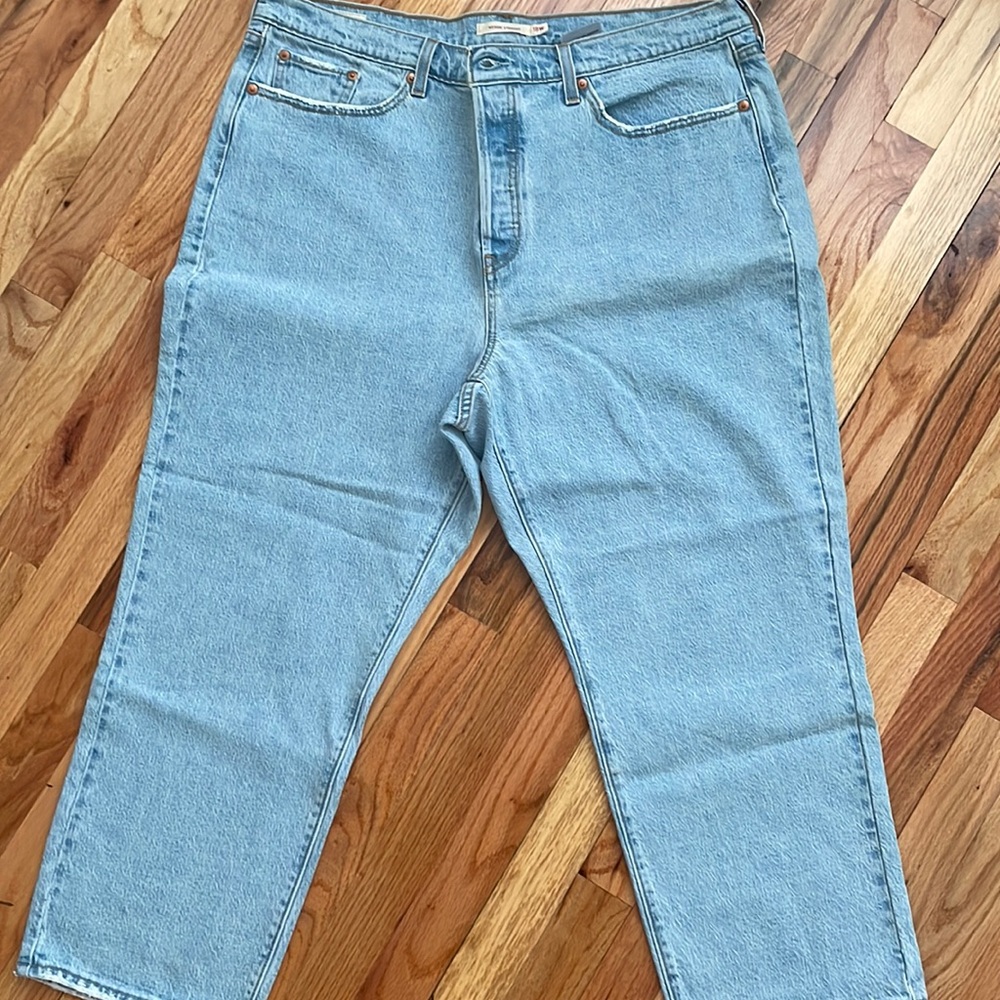 Plus Levi’s Wedgie Straight